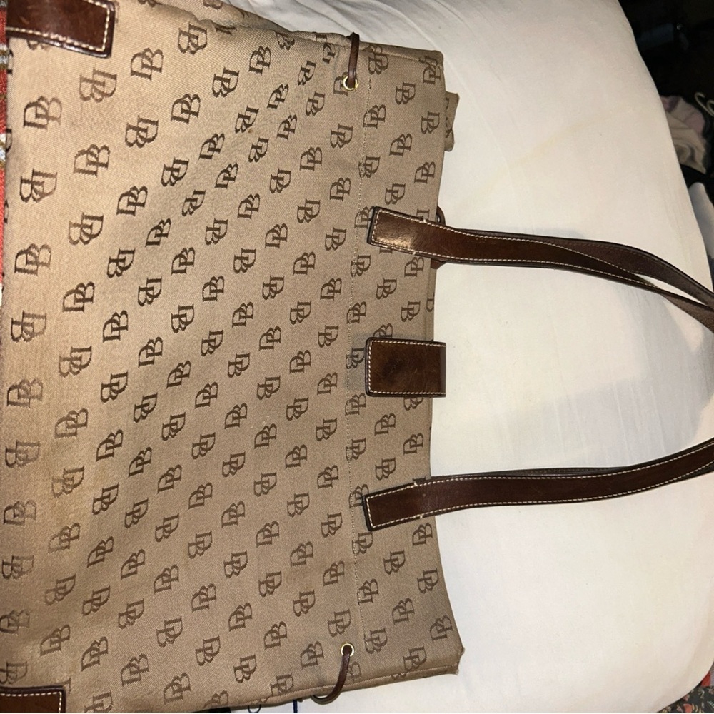 Dooney & Bourke Brown Tote with Classic Design